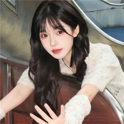 帐棚顶上的马戏团艺人